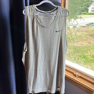 Men’s new without tags Nike sleeveless T-shirt